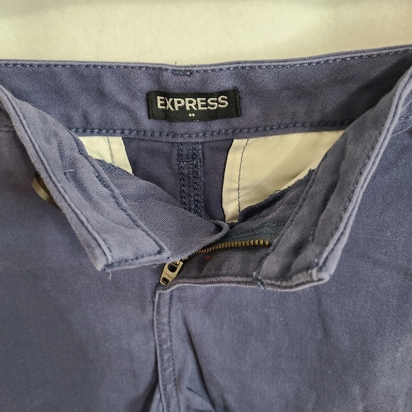 (538) Express Woman's High-Waisted Shorts, Size: 8 Color: Blue - Picture 7 of 13